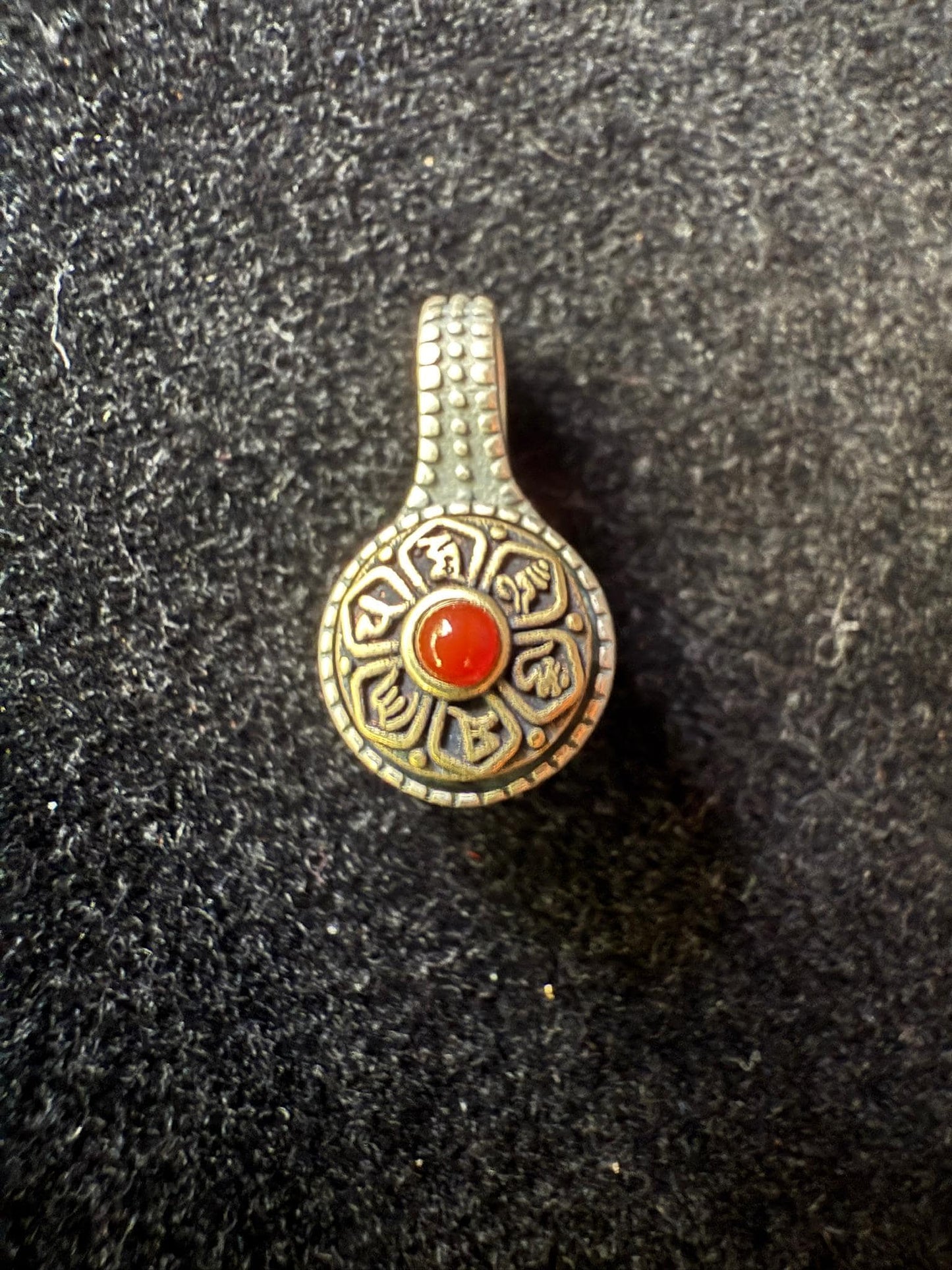 Om Mani Padme Hung Round Mala Counter | Metal | Approx 3/4in x 3/8in | Tibet | Mala Bum Counter | Chenrezig | 6 Syllable Mantra - The Incense Stick