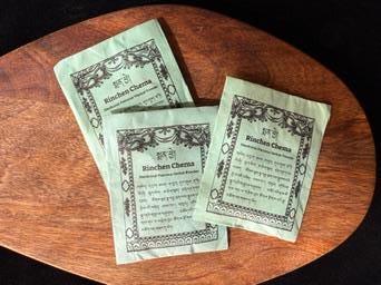 Rinchen Chenma Medicinal Precious Herbal Powder | Nepal | 10 grams | - The Incense Stick