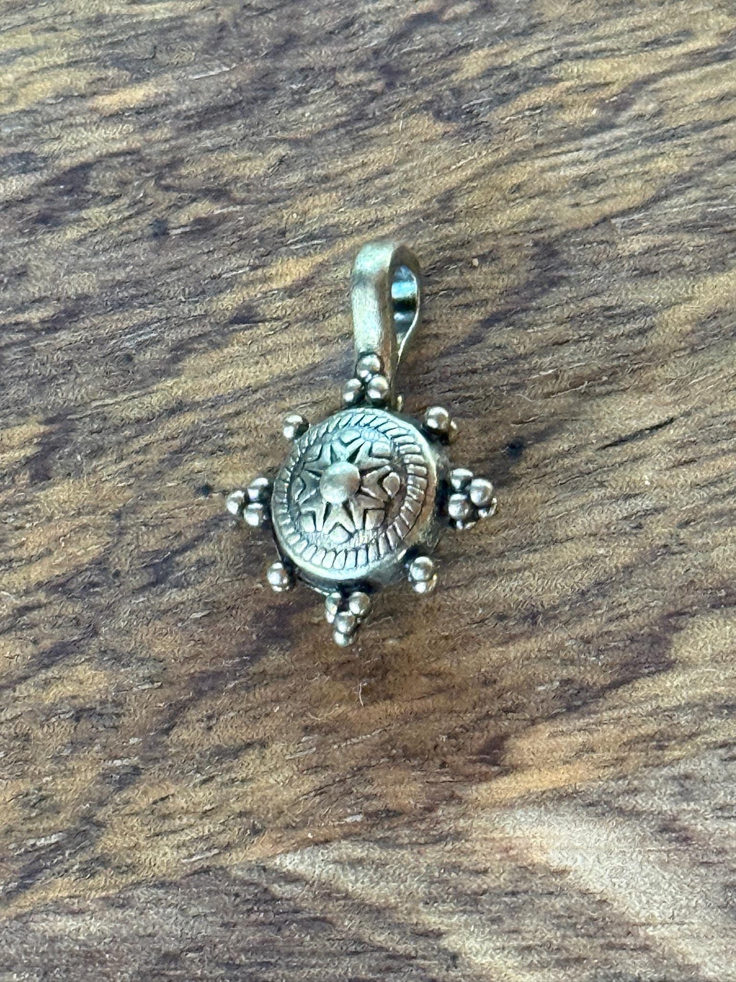 Wheel Of Dharma Mala Counter | Metal | Approx 5/8in x 3/4in | Tibet | Mala Bum Counter | Dharmachakra