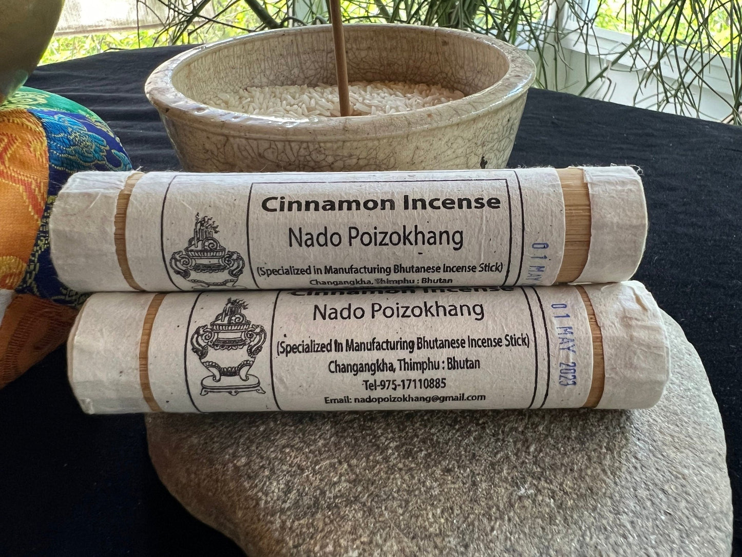 Nado Cinnamon Incense | Bhutanese Incense | 25 sticks | Pure Natural Incense | Nado Poizokhang - The Incense Stick