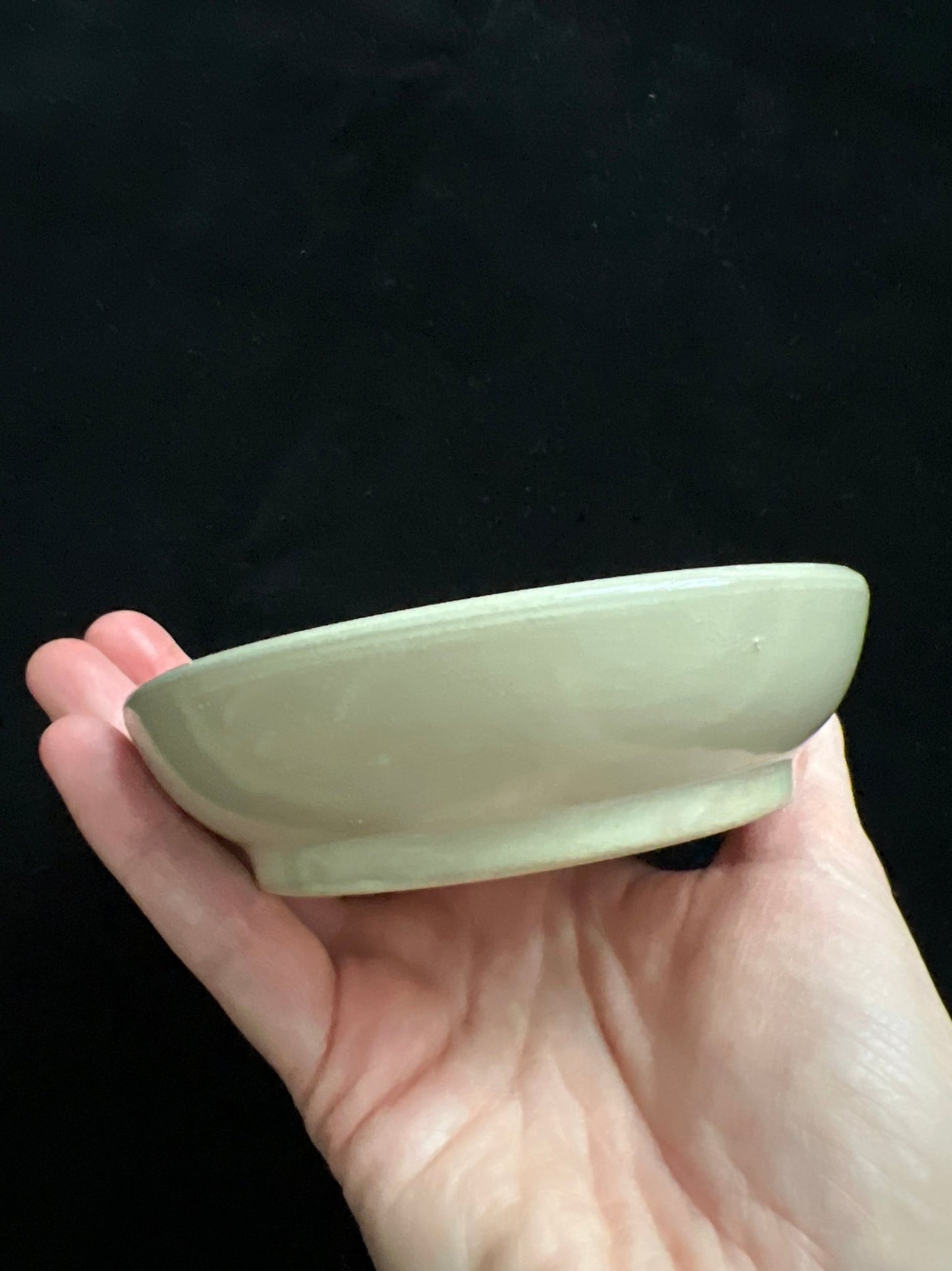 Ceramic Sang Offering Bowl | Beige with Red Takdröl| Incense Burner | 4 inch Diameter - The Incense Stick