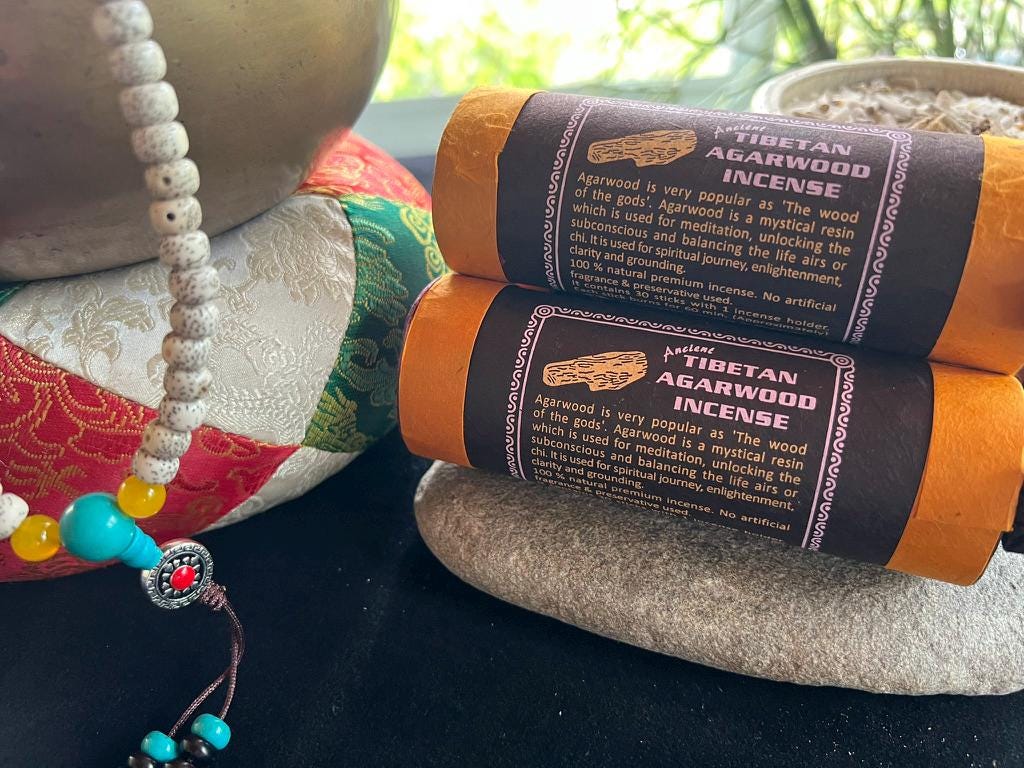 Ancient Tibetan Agarwood incense | Tibetan Incense | 30 sticks | w/ Mini Incense Holder - The Incense Stick