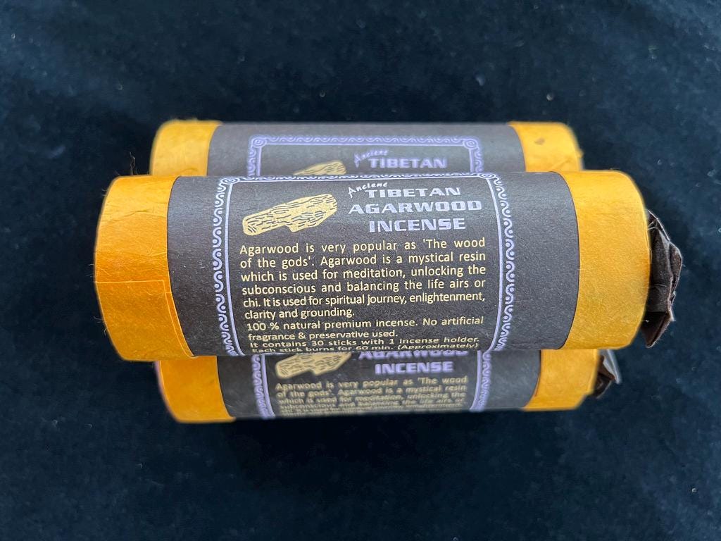 Ancient Tibetan Agarwood incense | Tibetan Incense | 30 sticks | w/ Mini Incense Holder - The Incense Stick