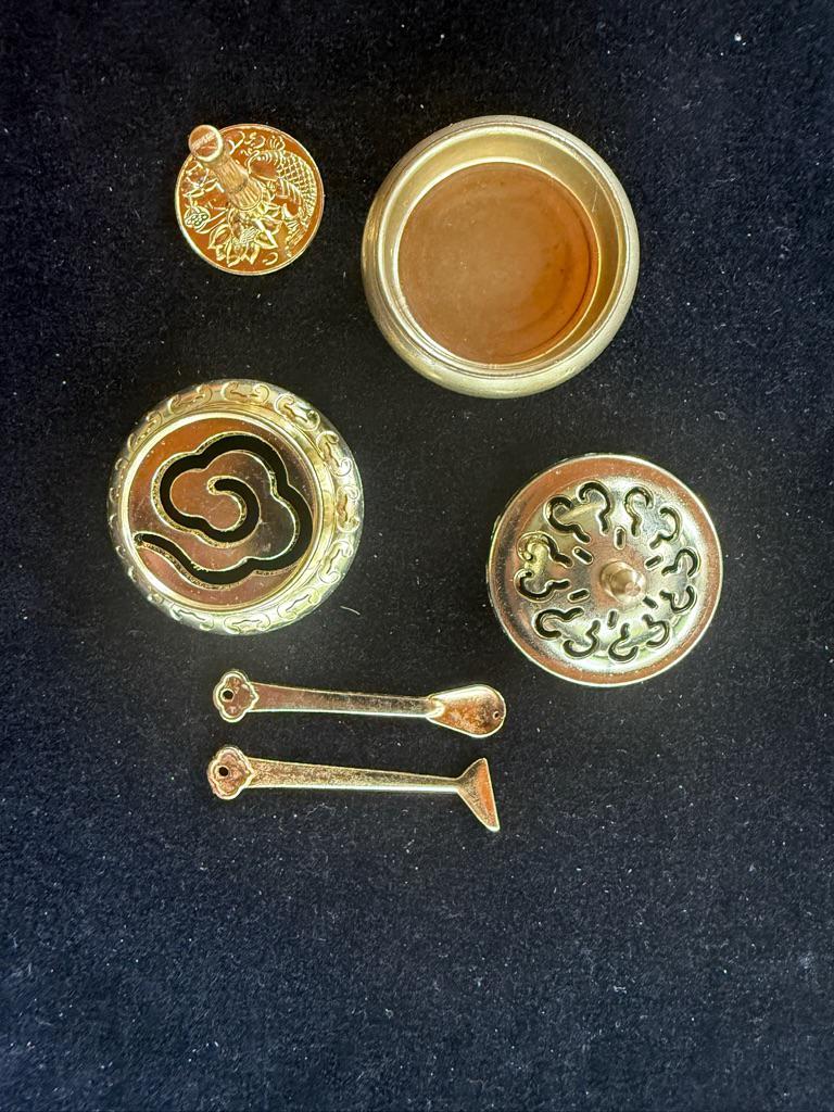 Mini Incense Seal Burner Set | Brass | Approx. 1.75 inches wide x 1.75 inches high | Incense Trails | Sample Ash and Incense Powder Included - The Incense Stick