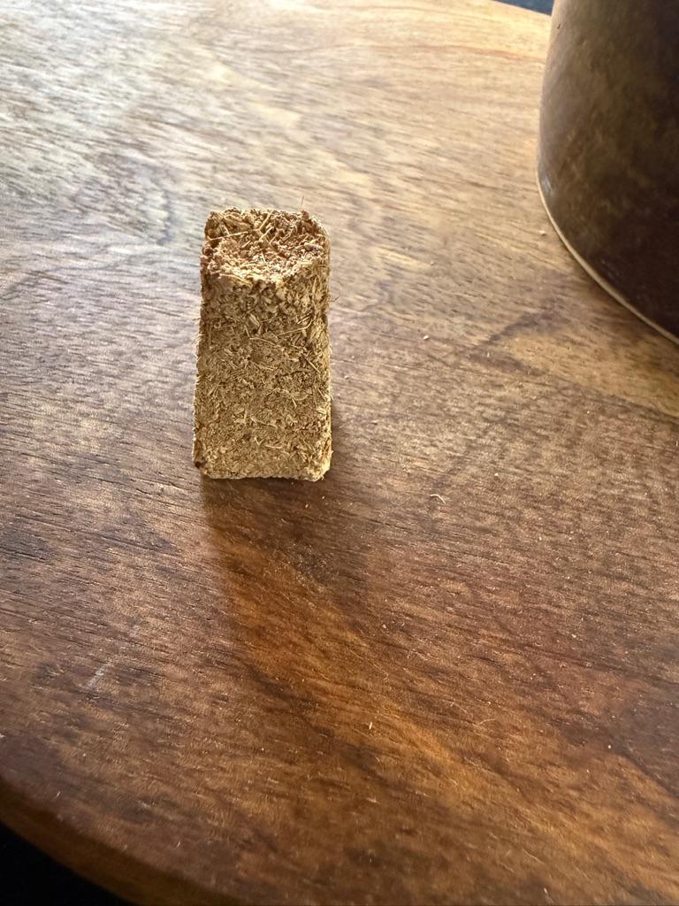 Palo Santo Cone Incense| 10 cones | 1 tin | Peru | Bursera graveolens - The Incense Stick