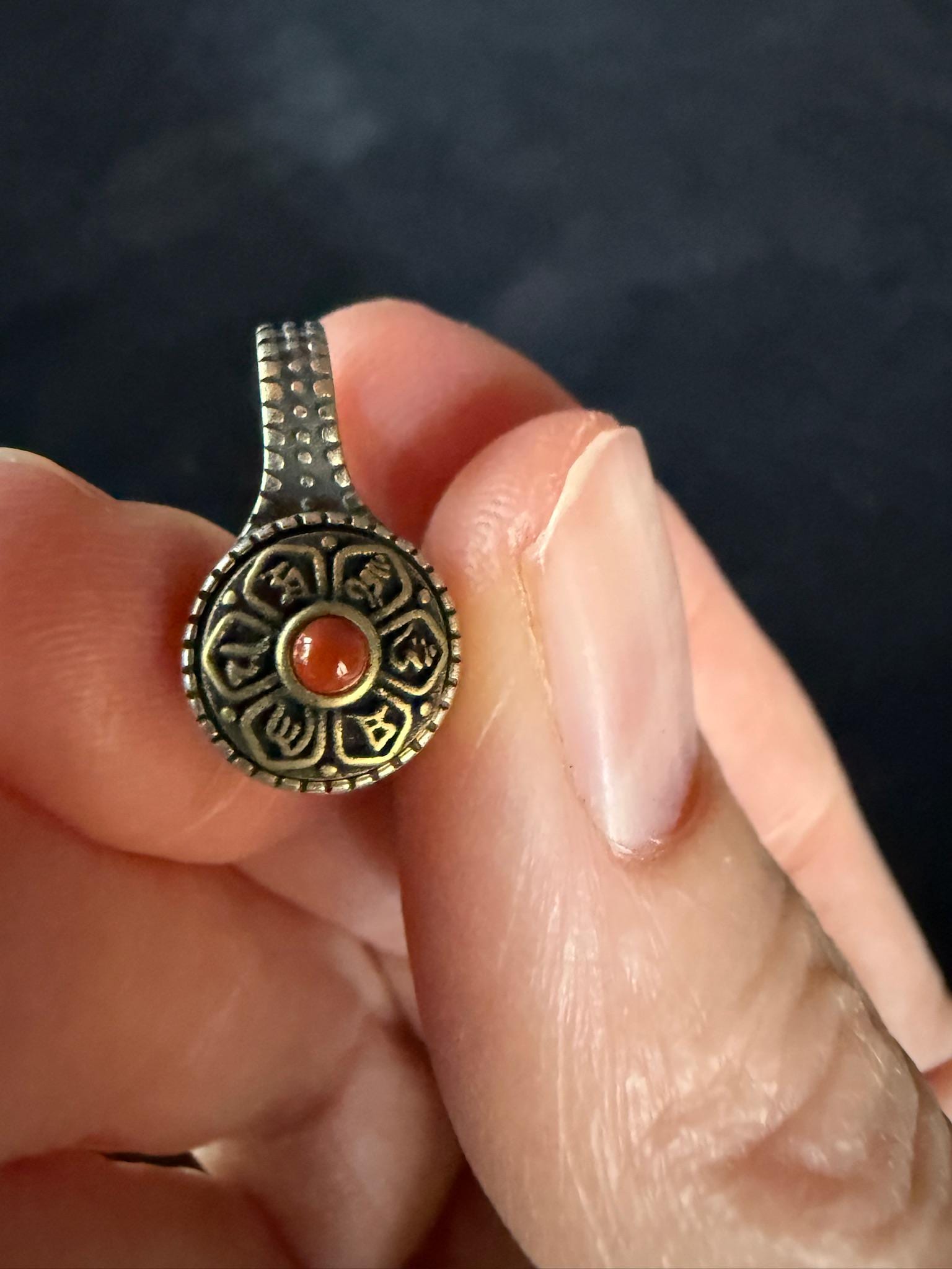 Om Mani Padme Hung Round Mala Counter | Metal | Approx 3/4in x 3/8in | Tibet | Mala Bum Counter | Chenrezig | 6 Syllable Mantra - The Incense Stick