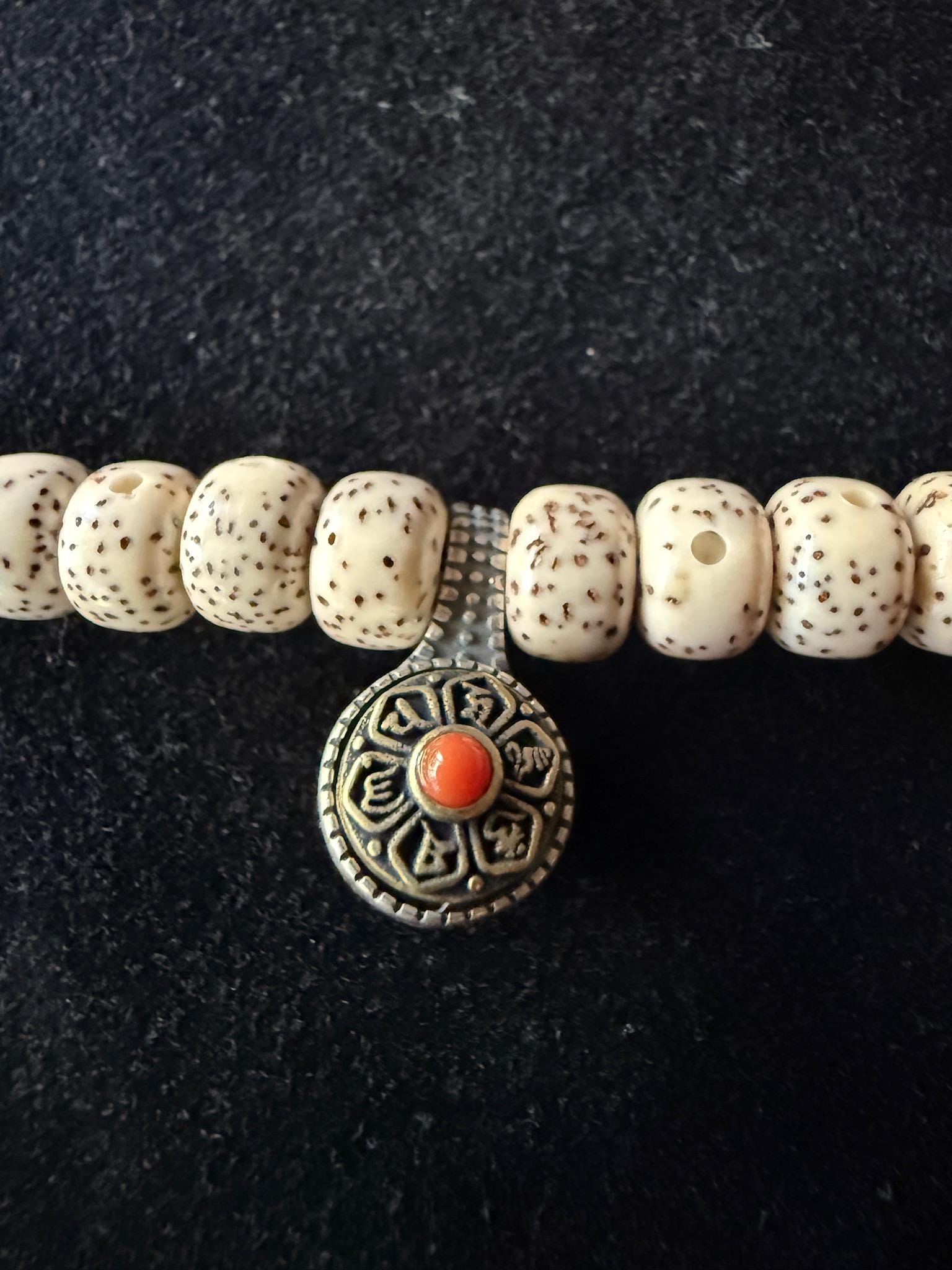 Om Mani Padme Hung Round Mala Counter | Metal | Approx 3/4in x 3/8in | Tibet | Mala Bum Counter | Chenrezig | 6 Syllable Mantra