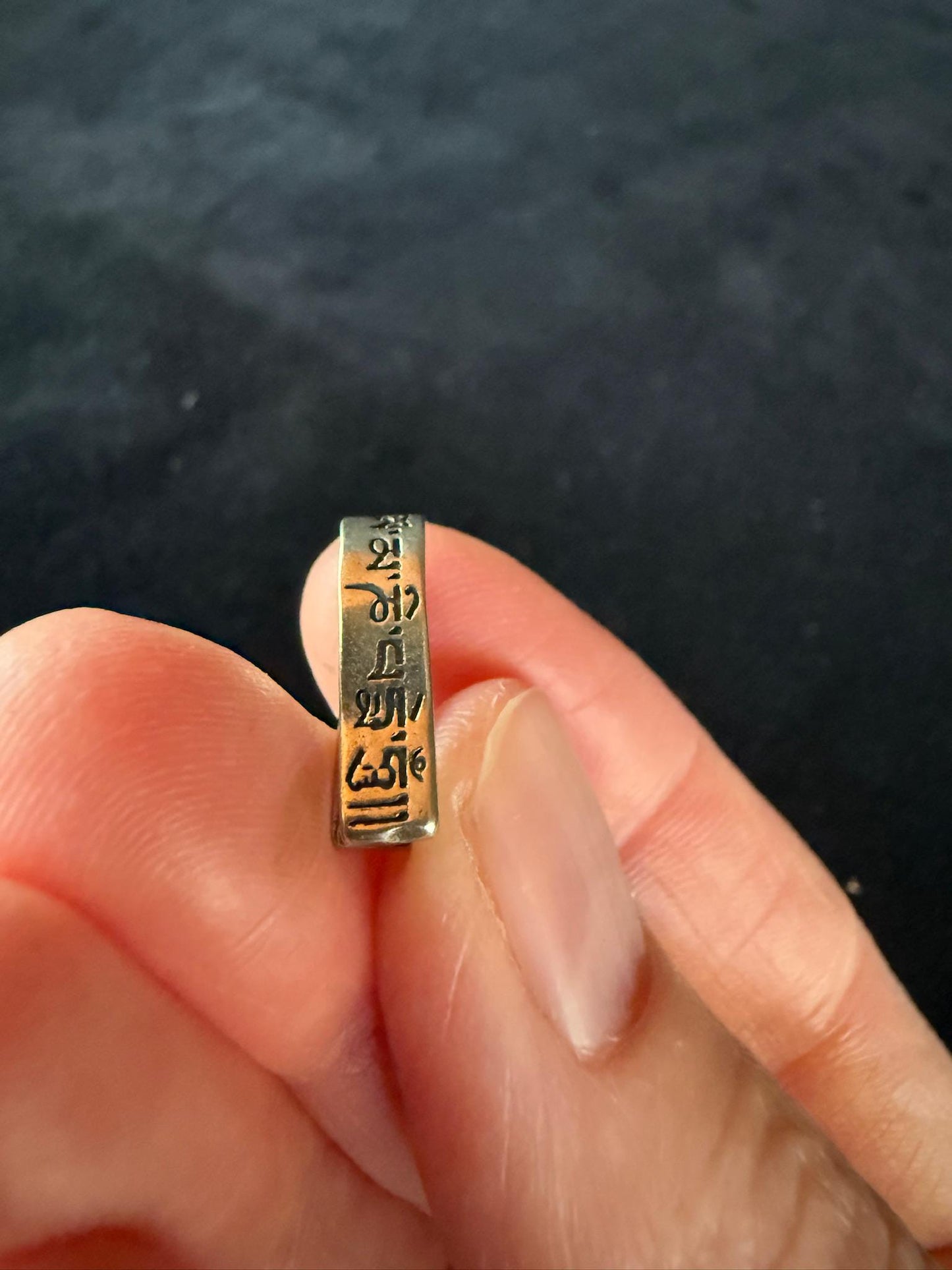 Om Mani Padme Hung Clip Mala Counter | Metal | Approx 5/8in x 3/16in | Tibet | Mala Bum Counter | Chenrezig | 6 Syllable Mantra - The Incense Stick