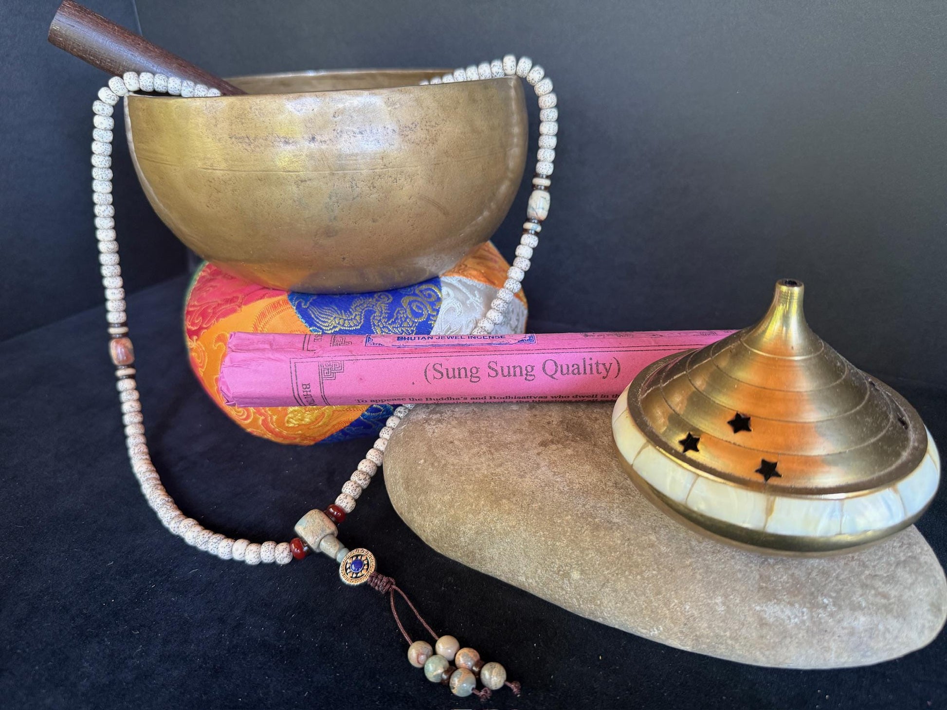 Sung Sung Quality Incense | Lopen Tandin Dorji | 30 sticks | 8.5 inches | Bhutan Jewel Incense House