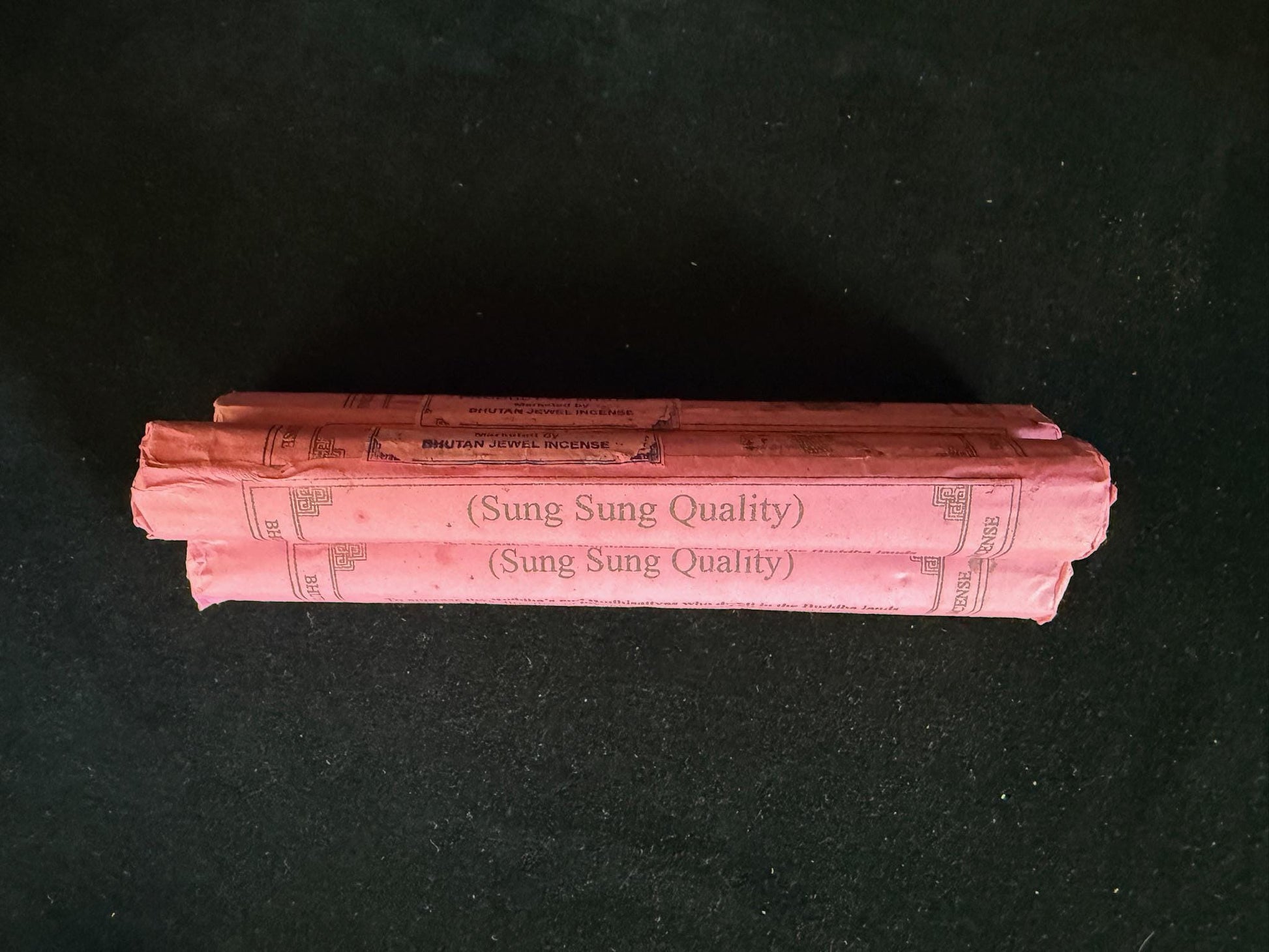 Sung Sung Quality Incense | Lopen Tandin Dorji | 30 sticks | 8.5 inches | Bhutan Jewel Incense House