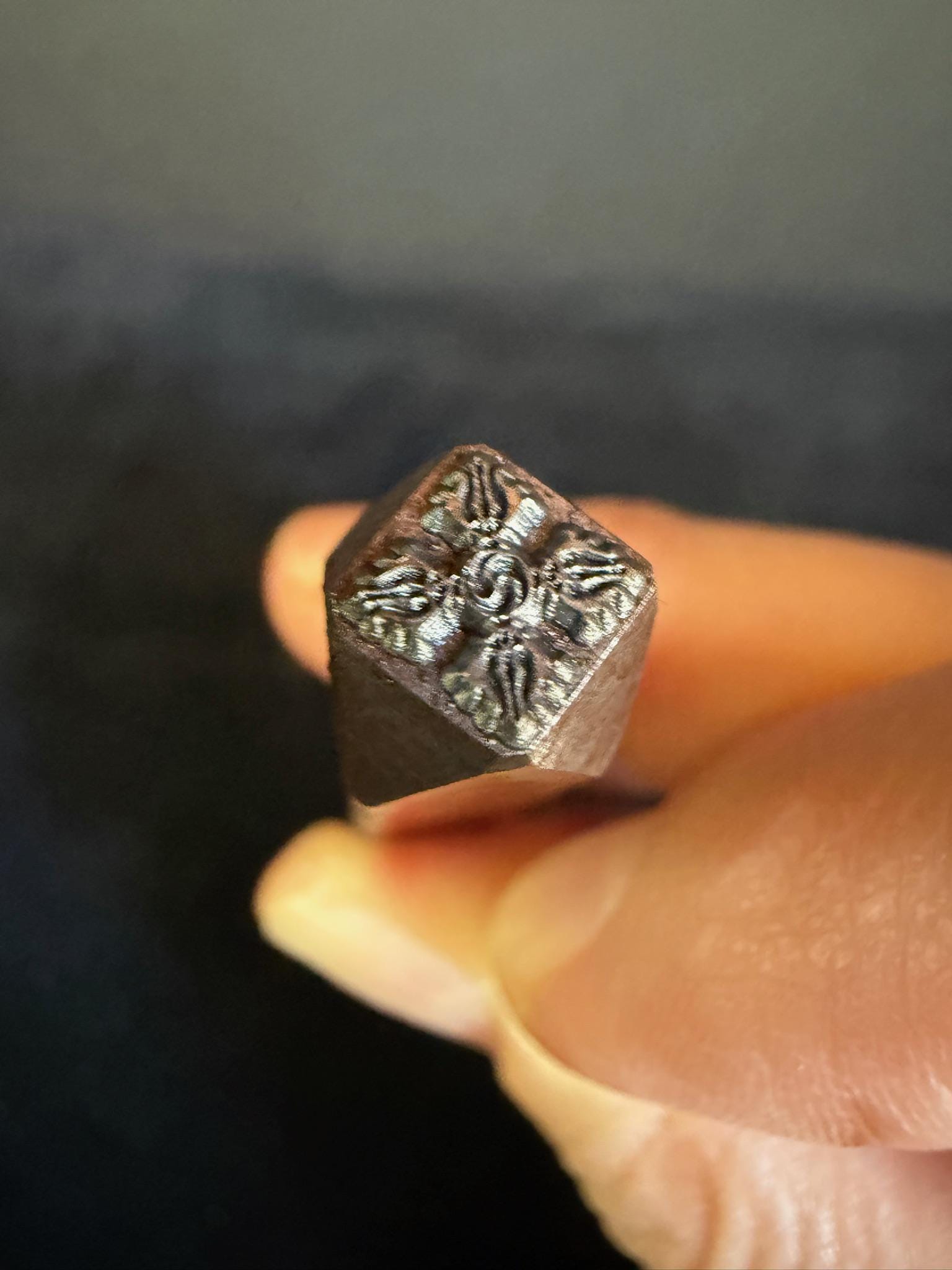 Double Dorje Tsa Tsa Mold Stamp | Metal Alloy | Approx 7mm high image | Vajra - The Incense Stick