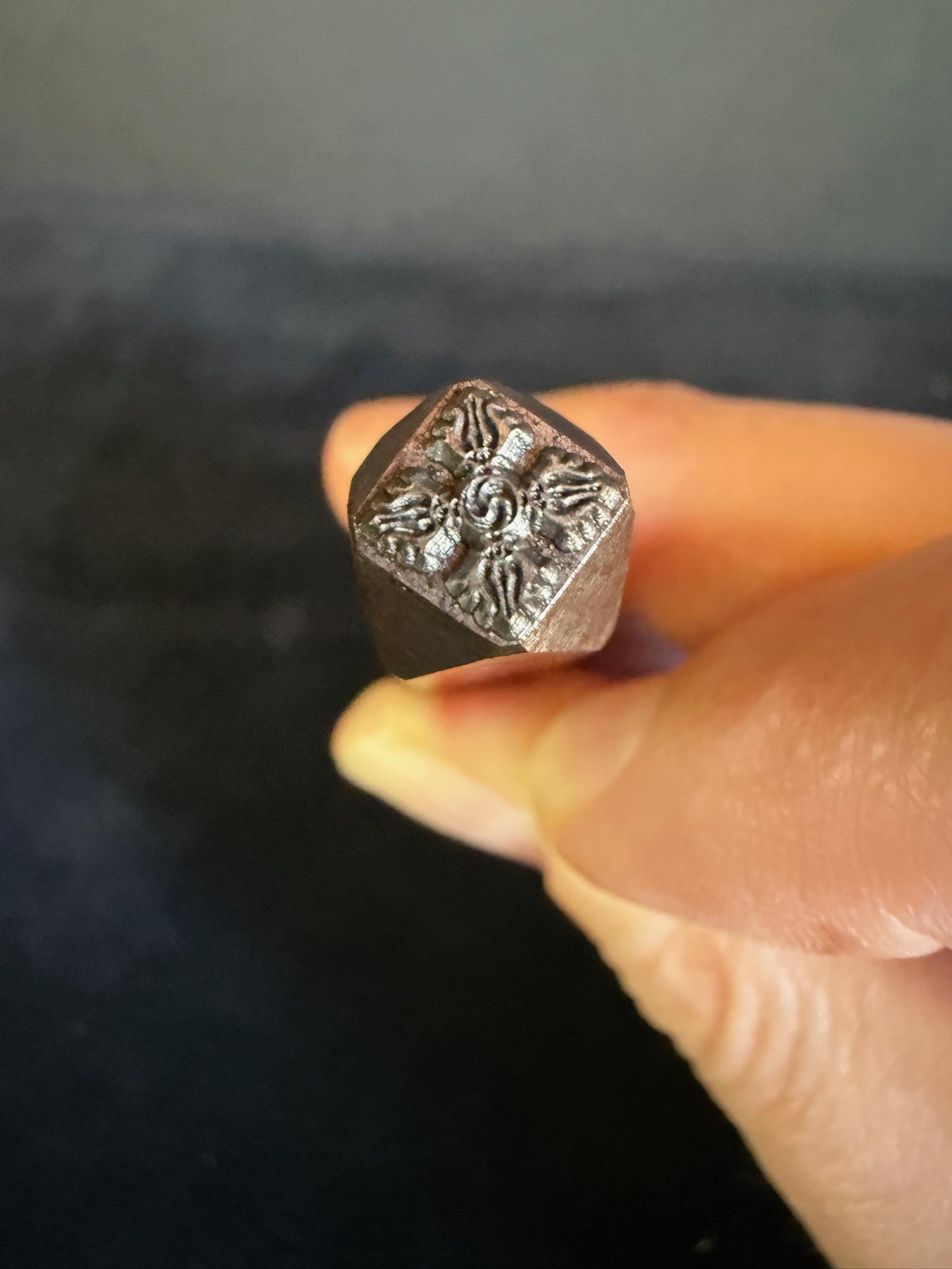 Double Dorje Tsa Tsa Mold Stamp | Metal Alloy | Approx 7mm high image | Vajra - The Incense Stick