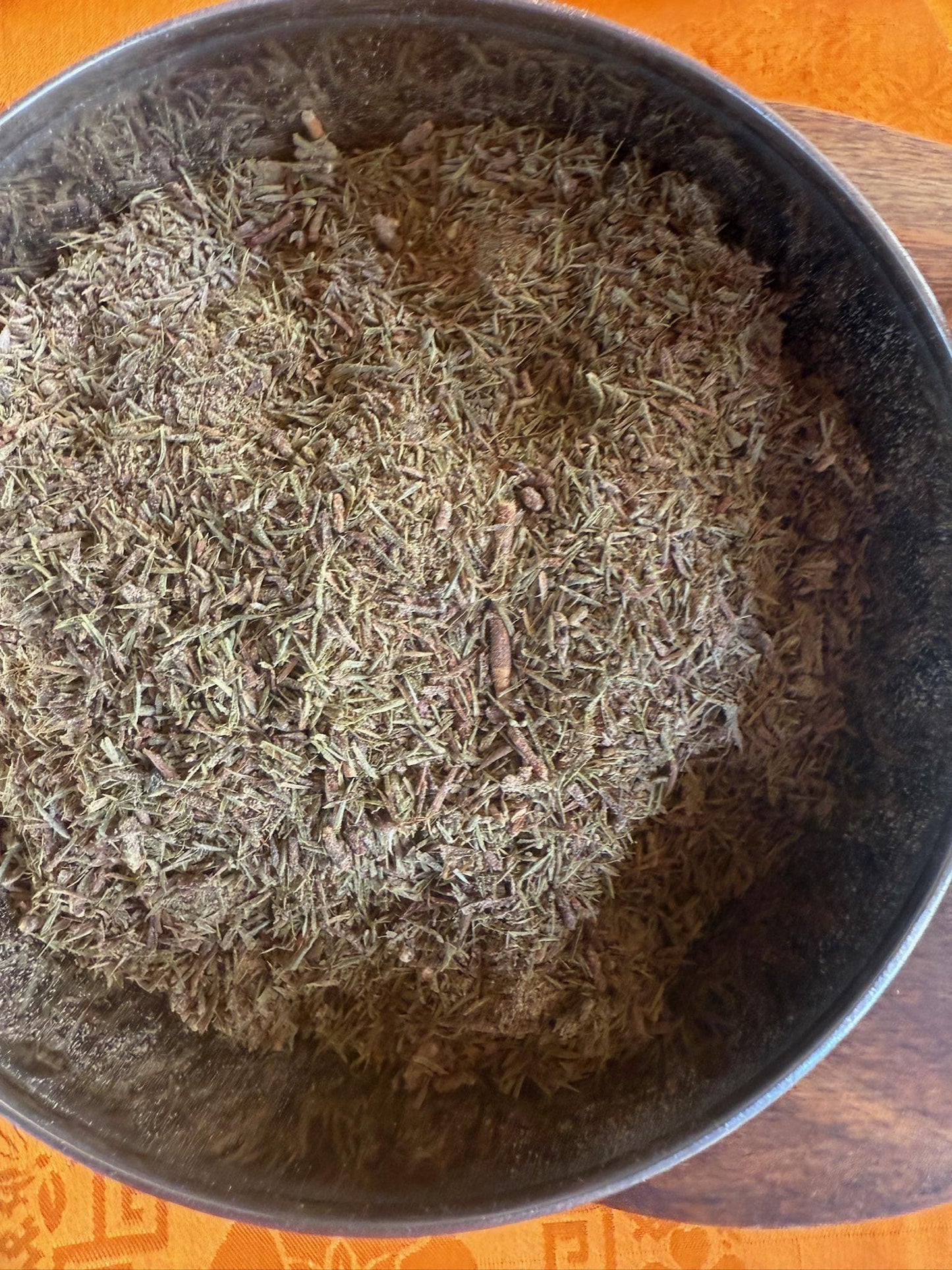 Sky Dancer | Bhutanese Incense | Incense Powder | 300 grams lokta paper canister | Bhutan Jewel Incense House - The Incense Stick