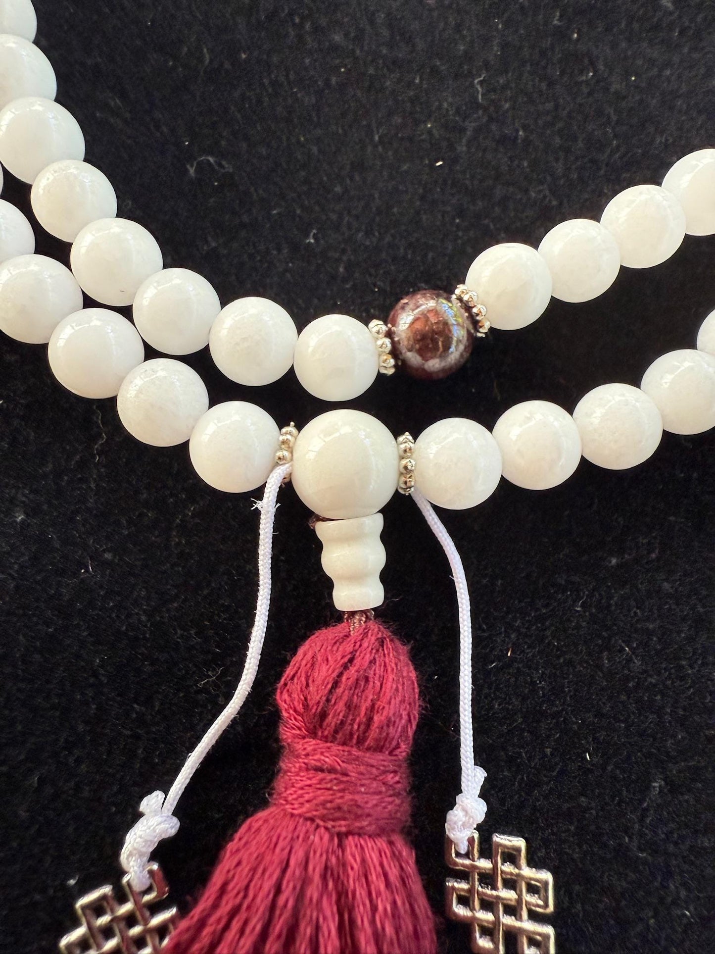 White Jade Mala | 108 Jade beads, 3 Garnet beads, Tassel | 8mm | Free mala bag | Handmade | Adjustable - The Incense Stick