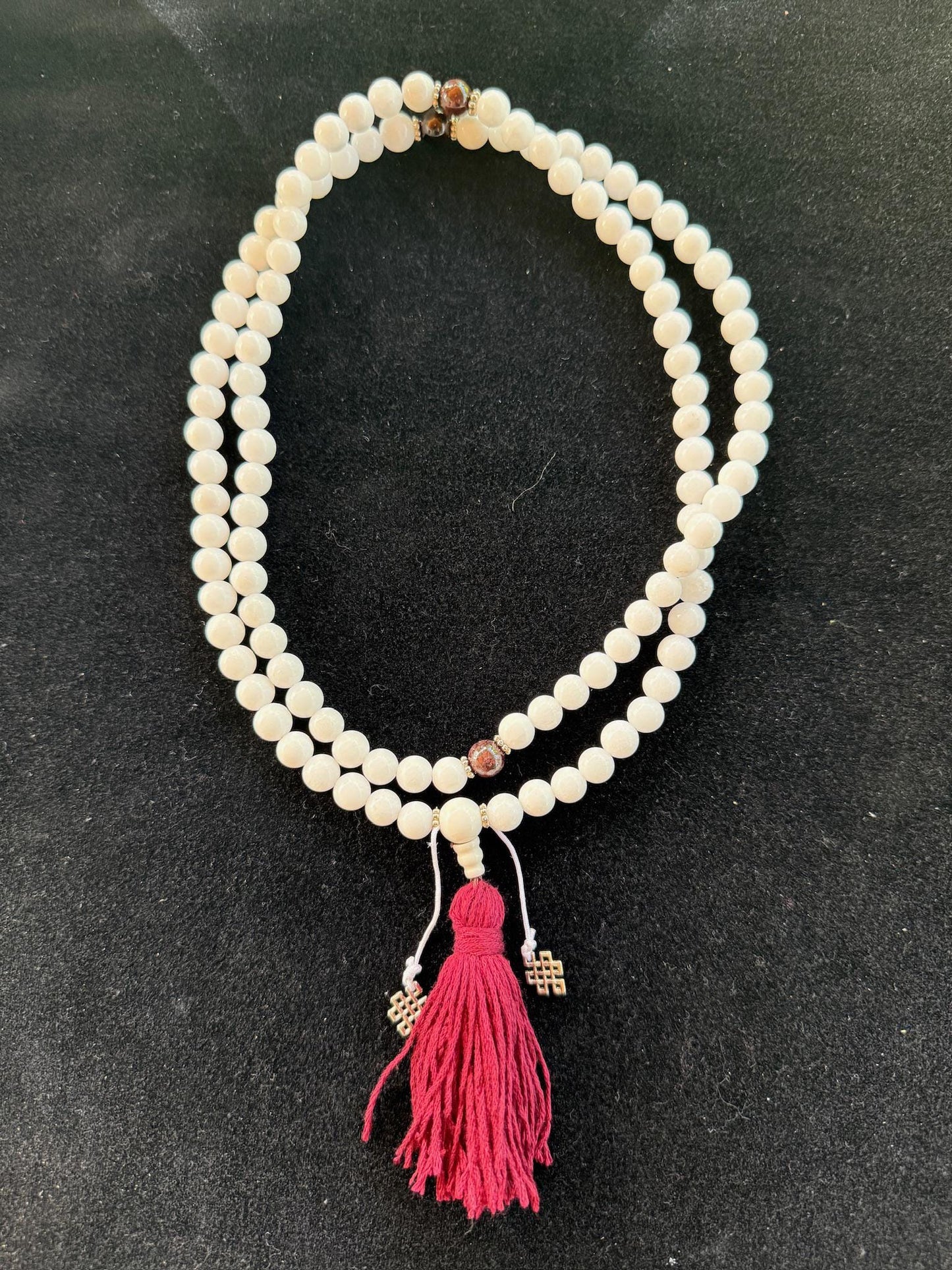 White Jade Mala | 108 Jade beads, 3 Garnet beads, Tassel | 8mm | Free mala bag | Handmade | Adjustable - The Incense Stick