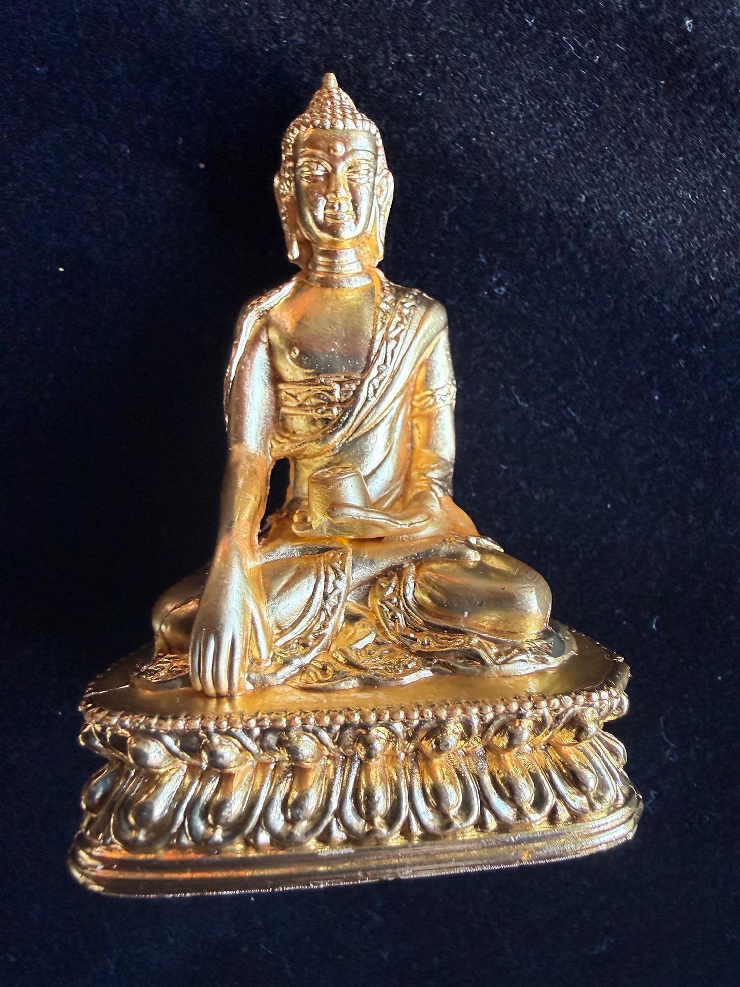 Medium Buddha Shakyamuni Statue | 3 inches