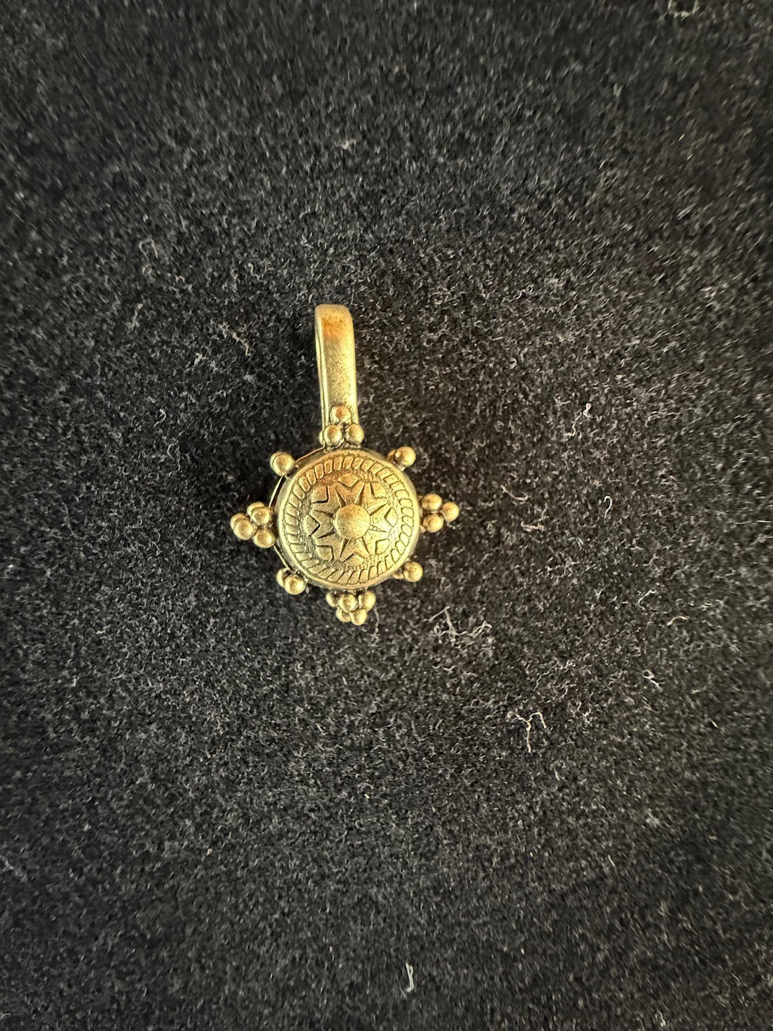 Wheel Of Dharma Mala Counter | Metal | Approx 5/8in x 3/4in | Tibet | Mala Bum Counter | Dharmachakra