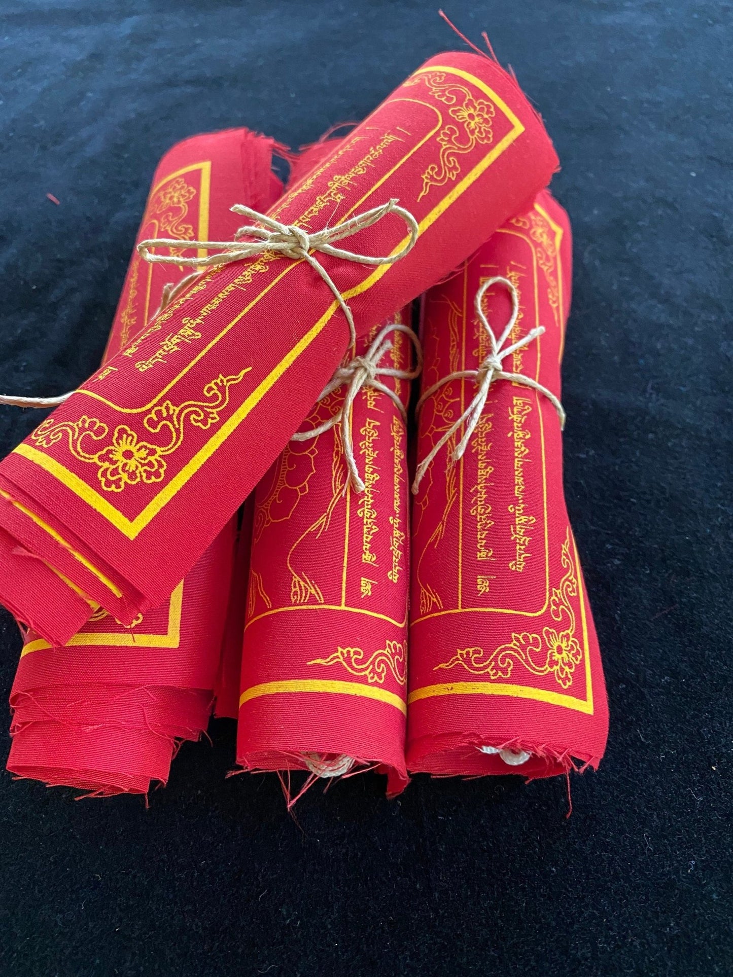 Kurukulle Prayer Flags | Tibetan Prayer Flags | 6in x 7.5in | 1 set of 10 flags | Kurukulla | Red Tara - The Incense Stick