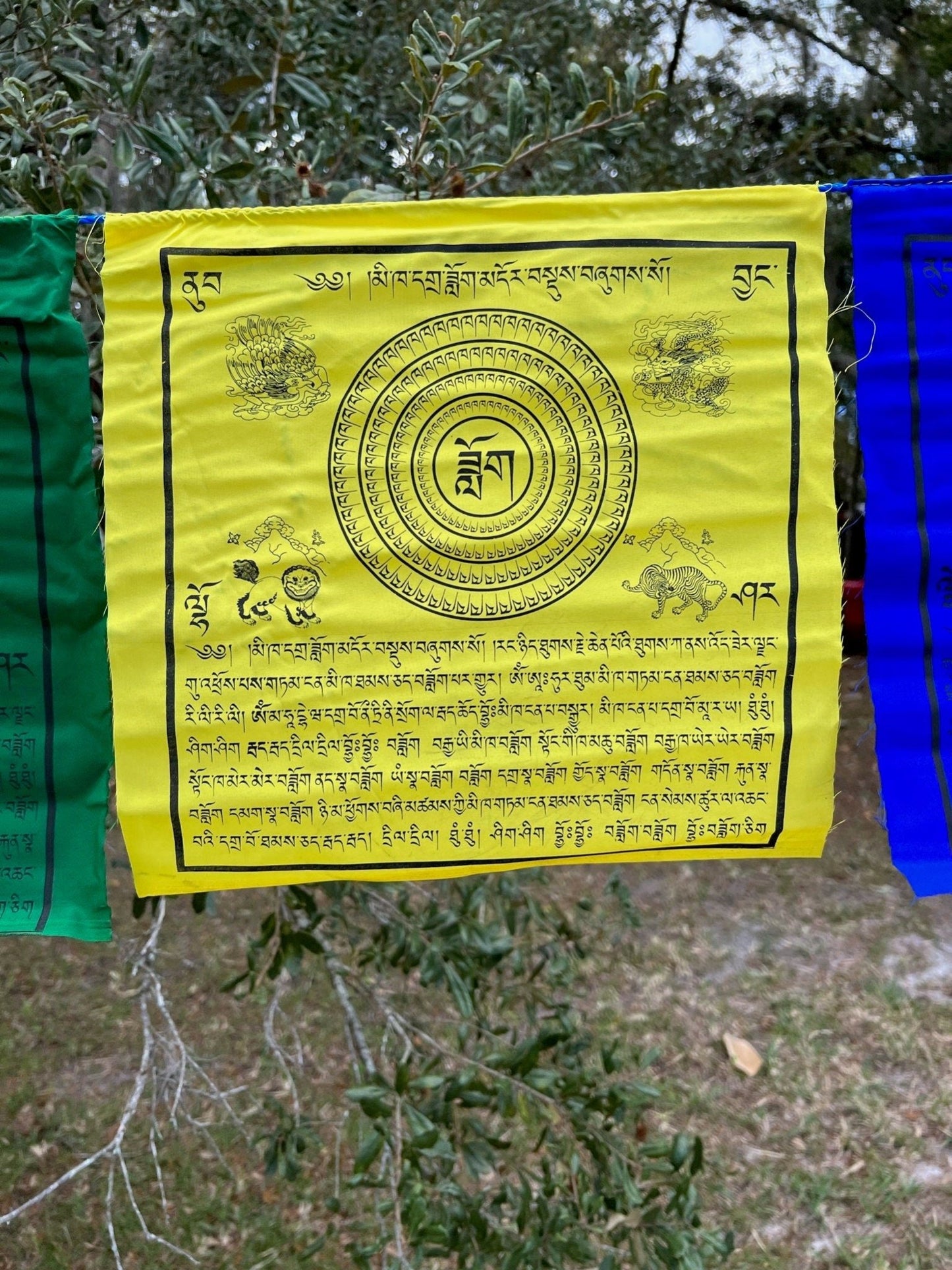 Mikha Dadok| Tibetan Prayer Flags | 13 x 13 | Set of 25 | Ward off Misfortune | Me Kha - The Incense Stick