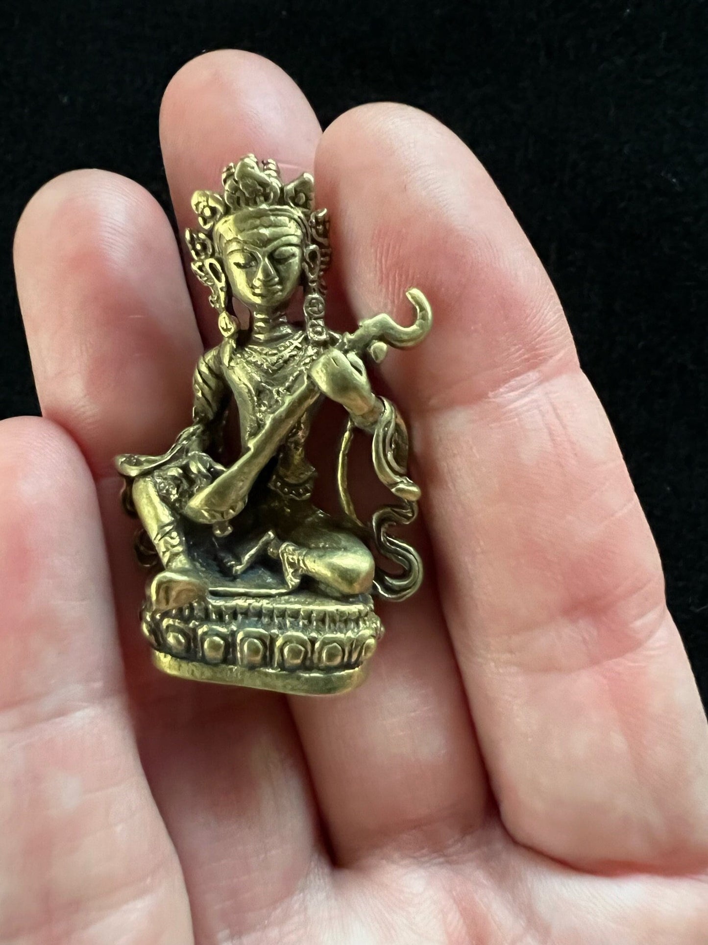 Small Saraswati Statue | Handmade | 1.75 inches by 1 inches | - The Incense Stick