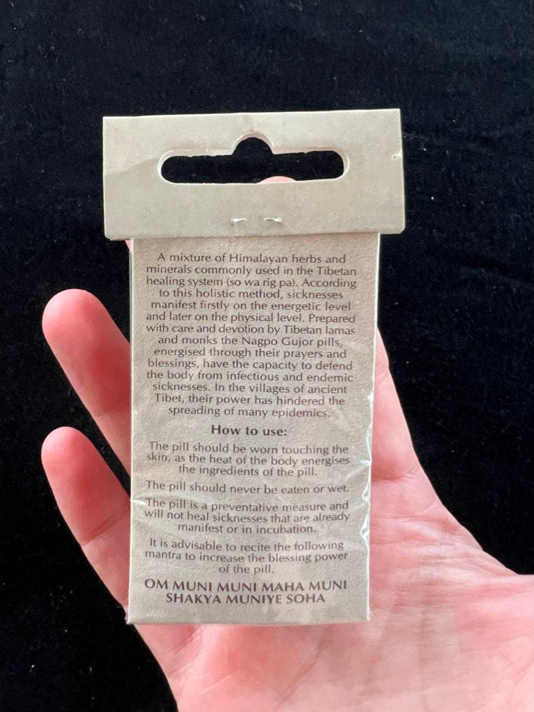 Nagpo Gujor Tibetan Herbal Amulet | Necklace | Protection Blessing - The Incense Stick